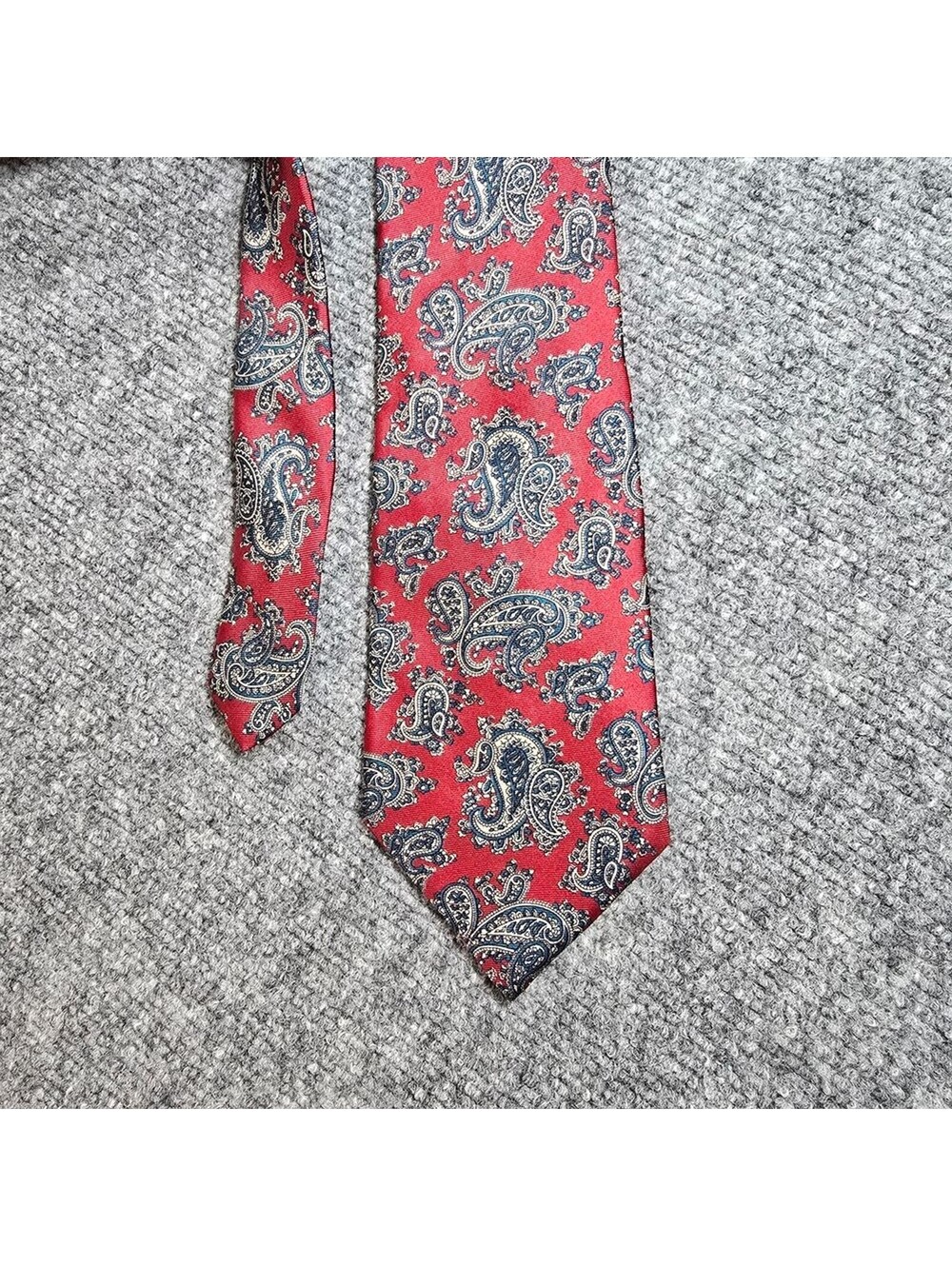 Christian Dior Silk Tie Mens Red Blue Paisley Made in Italy Designer Necktie